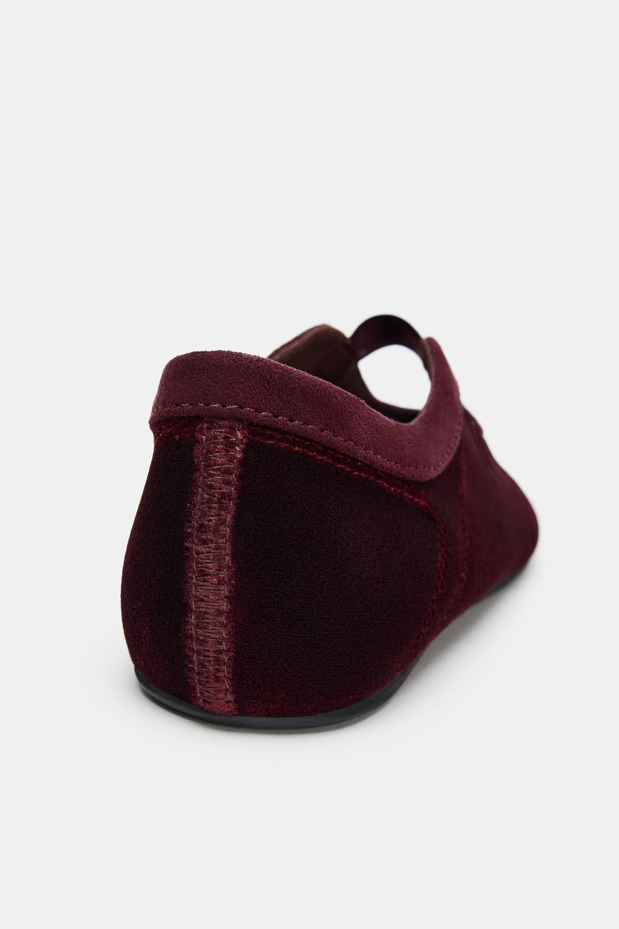 VELVET EFFECT STITCHED BALLET FLATS